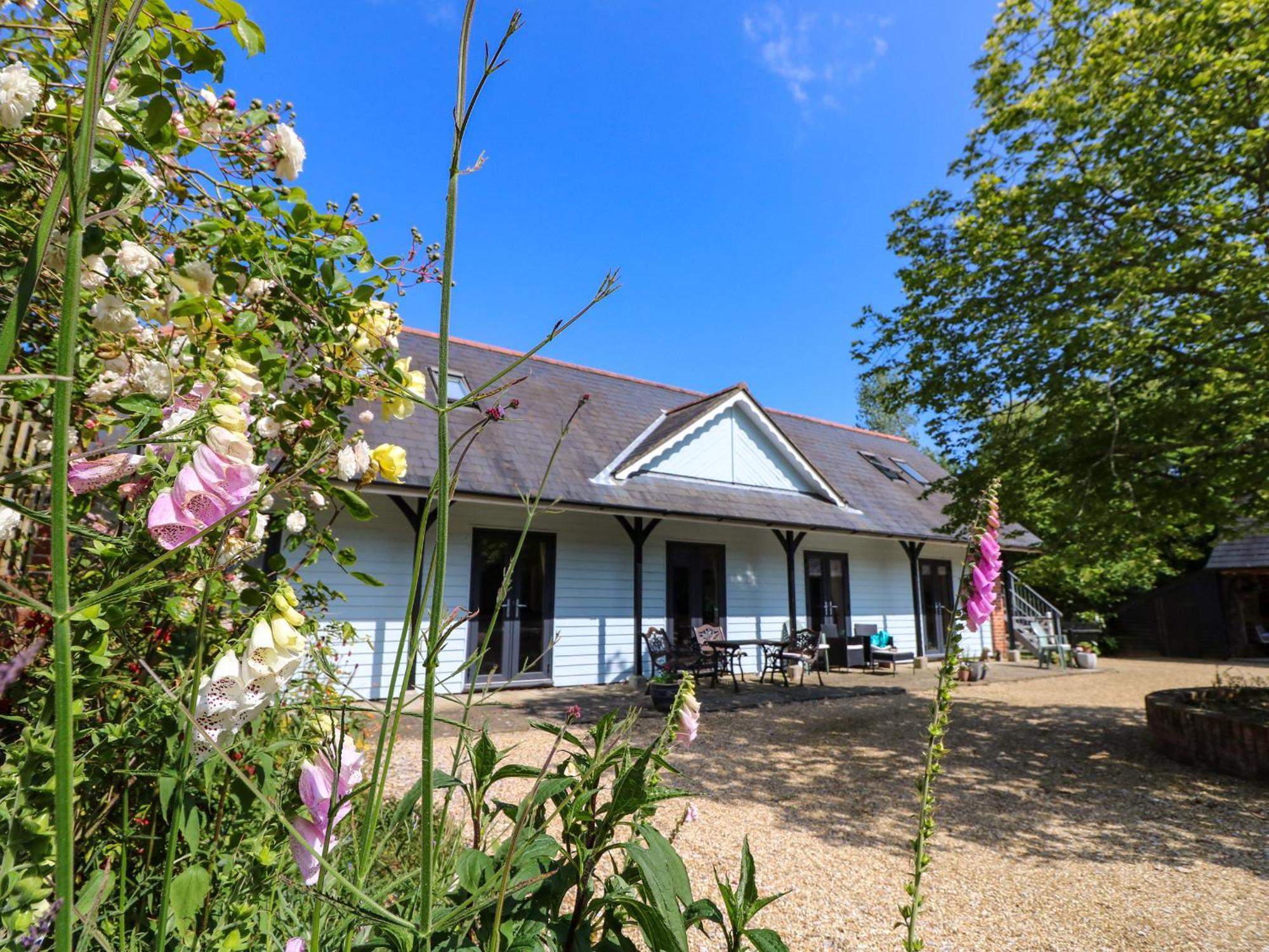 The Coach House Villa ไรด์ ภายนอก รูปภาพ